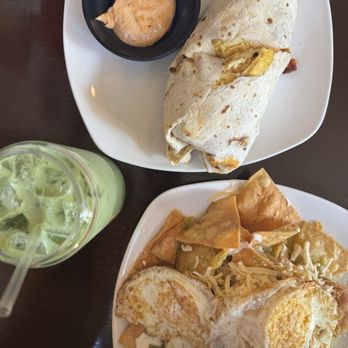 Tu Rinconcito - Breakfast burrito, chicken chilaquiles - Coffee & Tea Near Me - Philadelphia, Pennsylvania Tu Rinconcito - Breakfast burrito, chicken chilaquiles - Coffee & Tea Near Me - Philadelphia, Pennsylvania