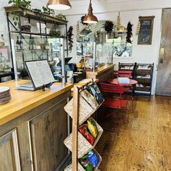 Peasants Deli & Arcade - Inside views