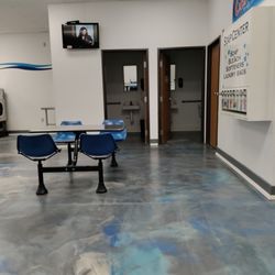 The Laundry Zone - Nice bathrooms!