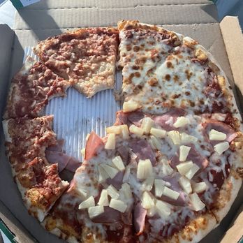 Marco's Pizza - Disgusting pizza that that we had to take back to get it remade - Pizza Near Me - Tarzana, California