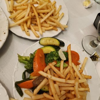 Yiasou Estiatorio - Greek Near Me - Brooklyn, New York