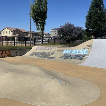 Derr-Okamoto Community Park - Parks Near Me - Elk Grove, California