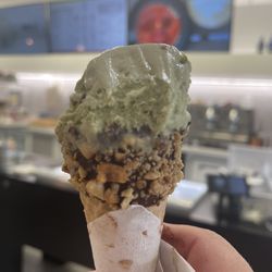Slidders Pizza - Gelato 9 flavors and Sorba Two Flavors too