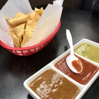 La Cocina - Complimentary chips & salsa - Mexican Near Me - Ramona, California