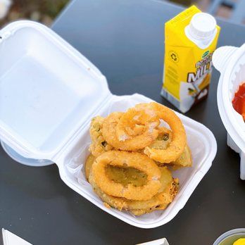 Yupdduk Irvine - Fried onion ring | IG: happyfoodieoc - Korean Near Me - Irvine, California
