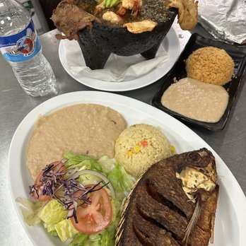 Mariscos El Sushi - Mojarra frita y Molcajete - Sushi Bars Near Me - Fresno, California