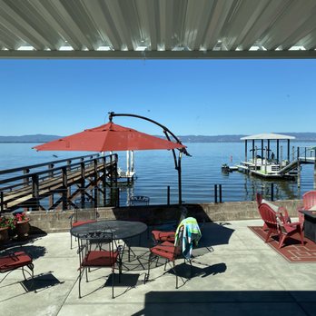 M&M Lake Haven - Gorgeous view from the huge bay windows in this rental. - Vacation Rentals Near Me M&M Lake Haven - Gorgeous view from the huge bay windows in this rental. - Vacation Rentals Near Me