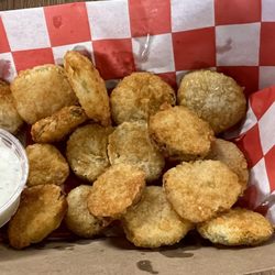 Legends Bar & Grill - Fried pickles - yummy!!