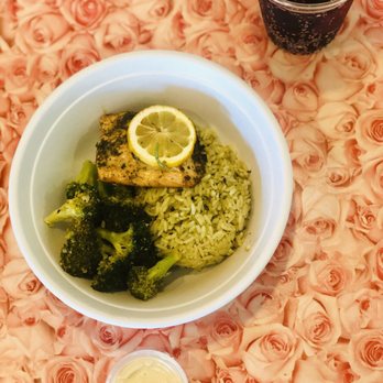 Fresh Kitchen - Salmon with broccoli and rice pilaf - Vegetarian Near Me - Orlando, Florida