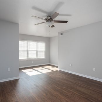 Royal Point Apartments - Apartments Near Me - Kingsland, Georgia