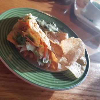 Applebee's Grill + Bar - A side plate of wonton chicken tacos and spinach artichoke dip - Sports Bars Near Me - Wichita, Kansas Applebee's Grill + Bar - A side plate of wonton chicken tacos and spinach artichoke dip - Sports Bars Near Me - Wichita, Kansas