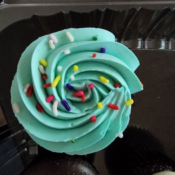 Quack's 43rd Street Bakery - Bakeries Near Me - Austin, Texas