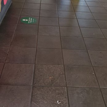 Starbucks - Who is in charge of cleaning? - Coffee & Tea Near Me - Charlotte, North Carolina