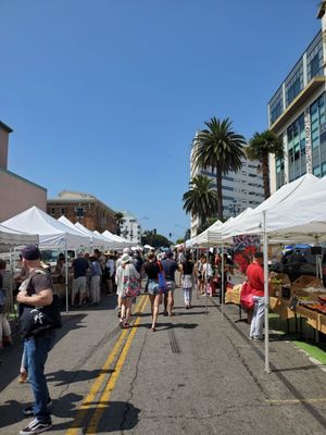 Farmers Market - Wednesday/Saturday Downtown Santa Monica by null