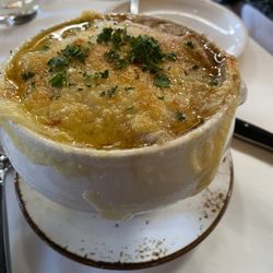 Brasserie Ten Ten - L'OIGNON GRATINEE