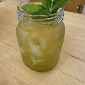 Le Petit Sao - Jasmine Peach Tea, sweet and refreshing!!! - Vietnamese Near Me - Montreal, Quebec Le Petit Sao - Jasmine Peach Tea, sweet and refreshing!!! - Vietnamese Near Me - Montreal, Quebec