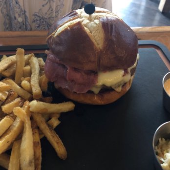 The Burger Social - Corn beef and French fries - Bars Near Me - Wheaton, Illinois The Burger Social - Corn beef and French fries - Bars Near Me - Wheaton, Illinois