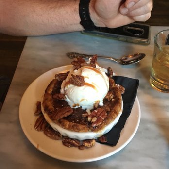Union Public House - Home made pecan pie with bourbon glaze. - American Near Me - Tucson, Arizona