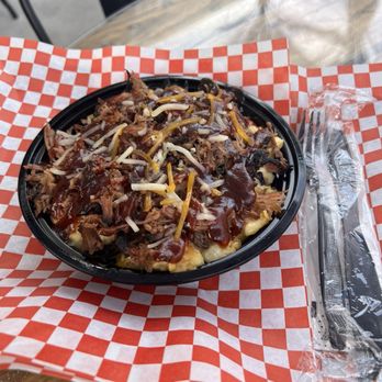 Blvd Bar BQ & Wings - Loaded mac n cheese with brisket and regular sauce - Barbeque Near Me - Las Vegas, Nevada Blvd Bar BQ & Wings - Loaded mac n cheese with brisket and regular sauce - Barbeque Near Me - Las Vegas, Nevada