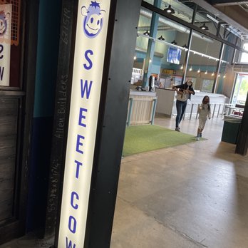 Sweet Cow - Desserts Near Me - Aurora, Colorado