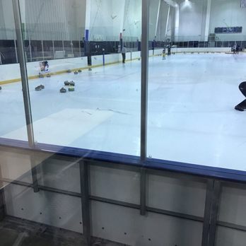 Cedar Rapids Ice Arena - Skating Rinks Near Me - Cedar Rapids, Iowa
