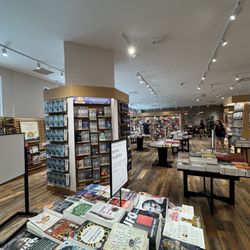 Barnes & Noble