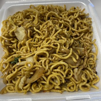 Mitsuba Delicatessen - Fried noodles - Delis Near Me - Honolulu, Hawaii Mitsuba Delicatessen - Fried noodles - Delis Near Me - Honolulu, Hawaii