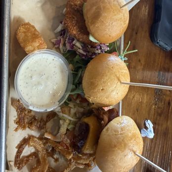 Burger Bench - 3 Sliders Sampler - Burgers Near Me - Vista, California