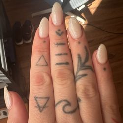 Flyer Nail & Spa