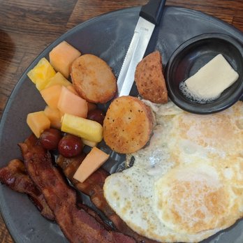 Aloha Mixed Plate - Hawaiian Near Me - Lahaina, Hawaii