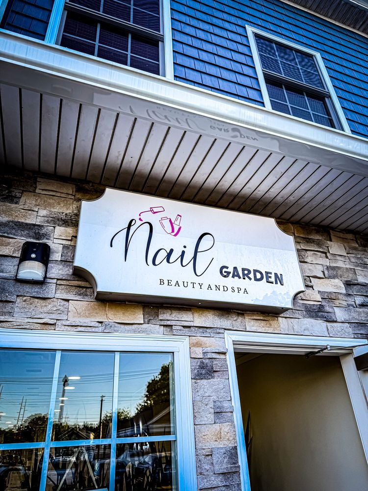 Nails Garden Image
