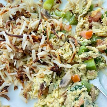 Chipy Cafe - Veggie Omelette, Side of Hashbrowns - Breakfast & Brunch Near Me - Lincolnshire, Illinois Chipy Cafe - Veggie Omelette, Side of Hashbrowns - Breakfast & Brunch Near Me - Lincolnshire, Illinois