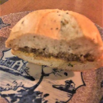 Shields Tavern - Pimento cheese and bacon jam sandwich - American Near Me - Williamsburg, Virginia Shields Tavern - Pimento cheese and bacon jam sandwich - American Near Me - Williamsburg, Virginia