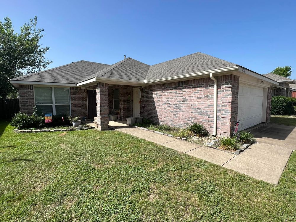 Slide of Davis Roofing Solutions