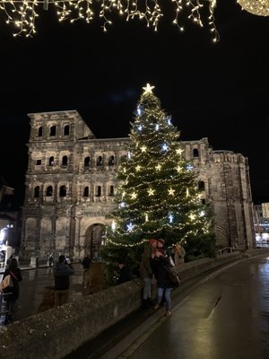 Porta Nigra by null