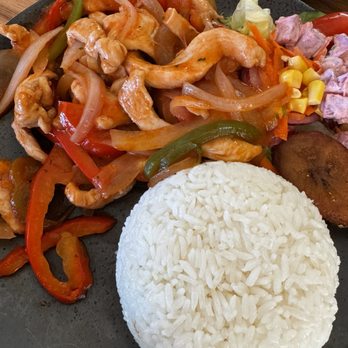 Noches de Colombia - Chicken breast salteado - Colombian Near Me - North Bergen, New Jersey Noches de Colombia - Chicken breast salteado - Colombian Near Me - North Bergen, New Jersey