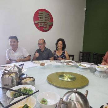 Bistro 1968 - Rotating turntable for family style dining - Dim Sum Near Me - San Gabriel, California