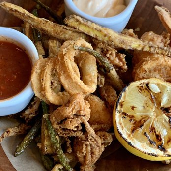Delarosa Bishop Ranch - Fritto misto of calamari, shrimp and vegetables. - Pizza Near Me - San Ramon, California Delarosa Bishop Ranch - Fritto misto of calamari, shrimp and vegetables. - Pizza Near Me - San Ramon, California