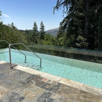 Alila Ventana Big Sur - Infinity hot tub - the best - Resorts Near Me - Big Sur, California Alila Ventana Big Sur - Infinity hot tub - the best - Resorts Near Me - Big Sur, California