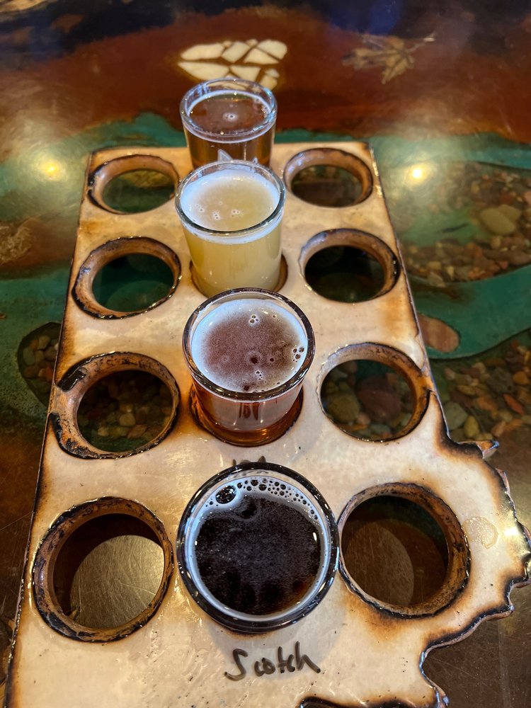 Lolo Peak Brewing Logo