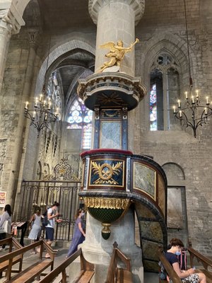 Basilique Saint Nazaire by null