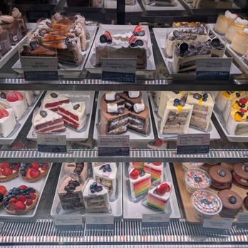 Paris Baguette - Cake Slices - Bakeries Near Me - Sacramento, California Paris Baguette - Cake Slices - Bakeries Near Me - Sacramento, California