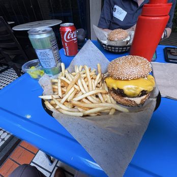 Amboy - The 10oz amboy burger - Steakhouses Near Me - Los Angeles, California