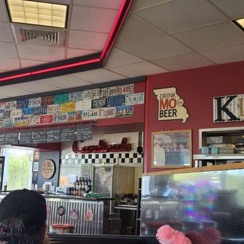 Super Smokers BBQ - Inside - Barbeque Near Me - Eureka, Missouri