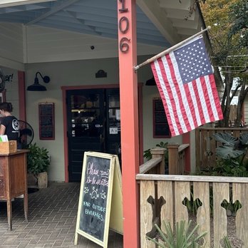 Lost Dog Cafe - Breakfast & Brunch Near Me - Folly Beach, South Carolina Lost Dog Cafe - Breakfast & Brunch Near Me - Folly Beach, South Carolina