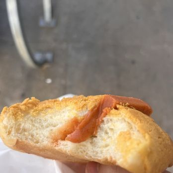 Pineapple King Bakery - San Francisco - Pineapple bun with guava butter - Bakeries Near Me - San Francisco, California Pineapple King Bakery - San Francisco - Pineapple bun with guava butter - Bakeries Near Me - San Francisco, California