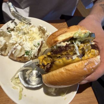 BJ's Restaurant & Brewhouse - New American Near Me - Temecula, California