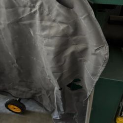 Carey & Sons Marine - Bemini Top that was delivered ripped! FAIN ignores us. I'm a 40 year CPA ..and never seen a business treat customers so badly!!