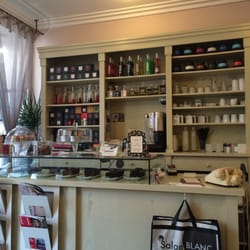 Le Salon Blanc - Vue du comptoir :-)