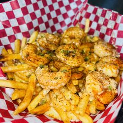 Debbie’s Wonder Kitchen - Shrimp Alfredo Fry bowl